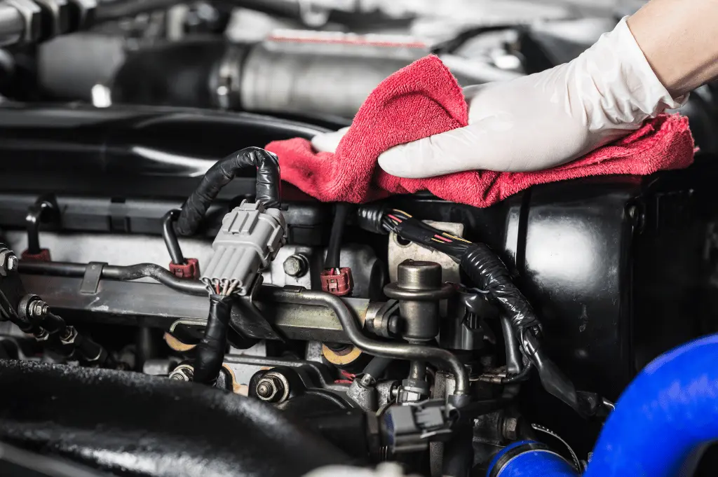 Engin Bay Cleaning in Darwin